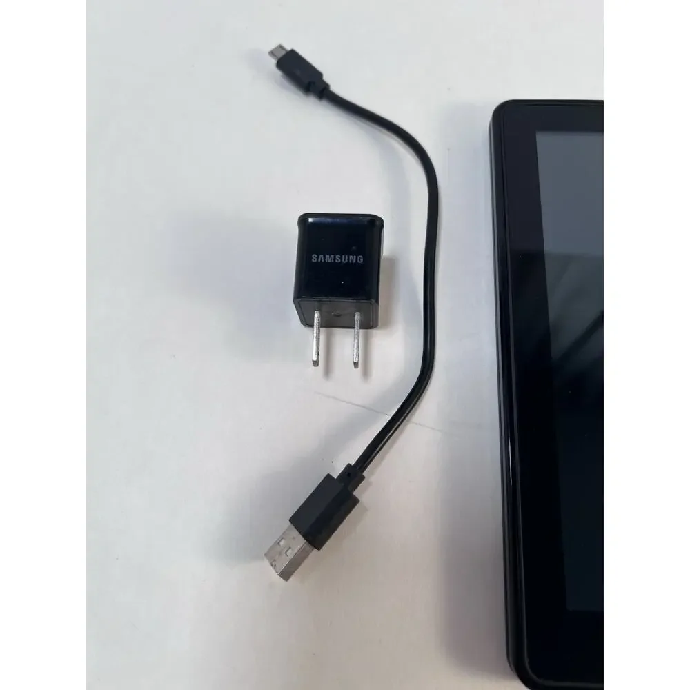 Amazon Kindle Fire D01400 1st Generation WORKS GREAT!
